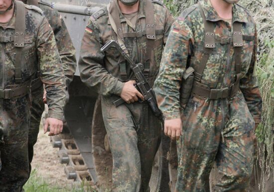 Rufe aus Bundeswehr nach Pflicht-Freistellung von Reservisten