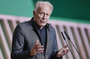 Trittin stellt Forderungen an Klimaaktivisten