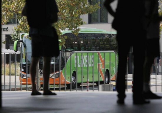 Logistikmilliardär Kühne sieht Flix als Börsenkandidaten