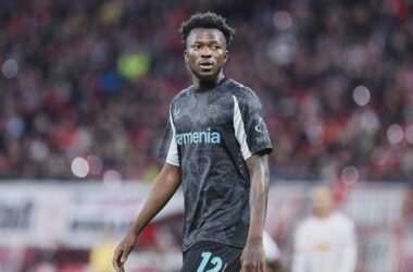1. Bundesliga: Leverkusen lässt in Kiel nichts anbrennen