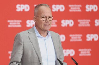 SPD-Generalsekretär Miersch lobt Merkel