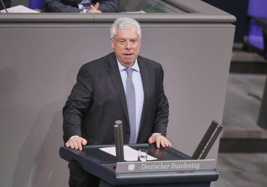 CDU-Außenpolitiker sieht "positives Signal" zum Ukraine-Krieg