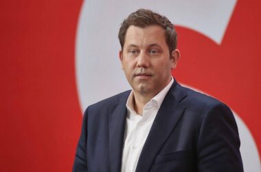 Klingbeil will Partei nach Niederlage "erneuern"