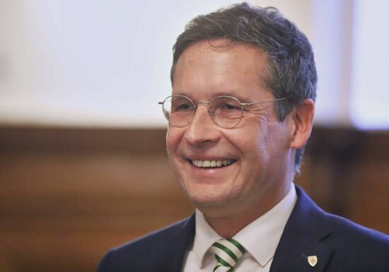 Halle bekommt wieder parteilosen Oberbürgermeister - AfD jubelt