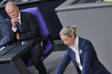 Scholz attackiert Weidel vor TV-Quadrell