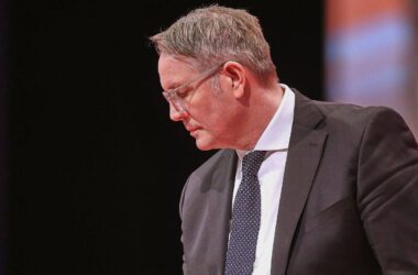 Schweitzer will personelle Veränderungen an SPD-Spitze