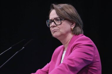 Widmann-Mauz: Frauen gleichberechtigt an Sondierungen beteiligen