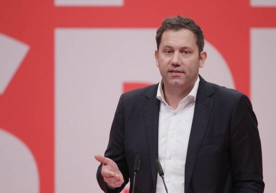 Klingbeil will 15 Euro Mindestlohn schnell umsetzen