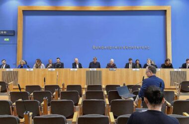 Bundesregierung bleibt bei Afghanistan-Abschiebeflügen unkonkret
