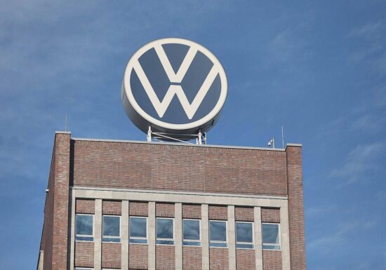 Bericht: VW plant länger mit Verbrennern