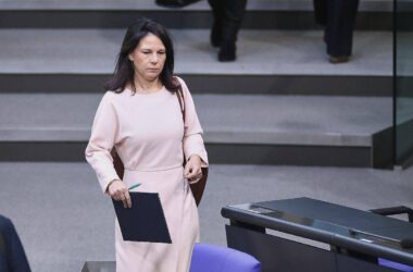 Baerbock weist Söders Afghanistan-Plan zurück
