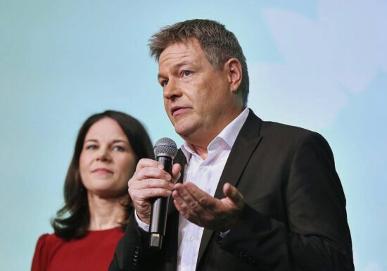 Kritik aus linkem Grünen-Flügel an Habecks Wahlkampf