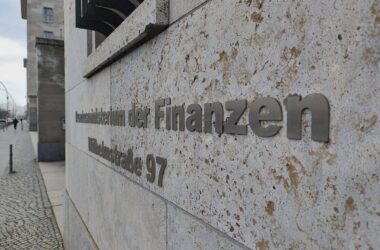 Staatsdefizit erhöht sich auf 118,8 Milliarden Euro