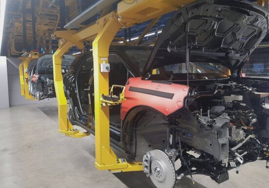 Stimmung in Autoindustrie erreicht neues Tief