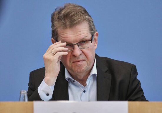 Stegner hält Schuldenbremsenreform auch mit der Linken für möglich