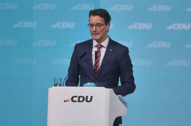 Wüst ruft nach Migrationsstreit zur Mäßigung auf