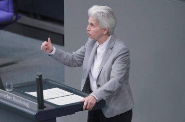Strack-Zimmermann will Nato-Präsenz auf Grönland
