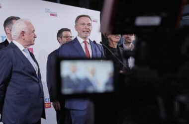 Lindner knüpft personliche Zukunft an Einzug in den Bundestag