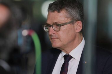 Kiesewetter warnt vor Folgen von möglichem Machtwechsel in Kiew