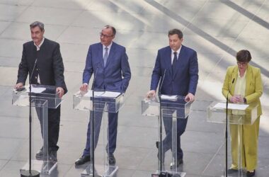 Grüne pochen auf Zugeständnisse bei Finanzplänen von Union und SPD