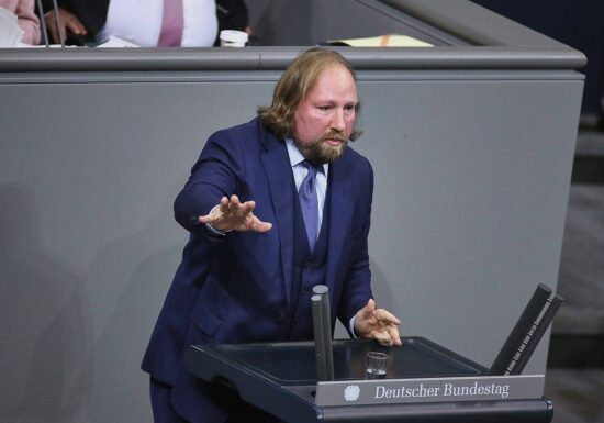 Hofreiter mahnt Union und SPD zu mehr Ukraine-Hilfen