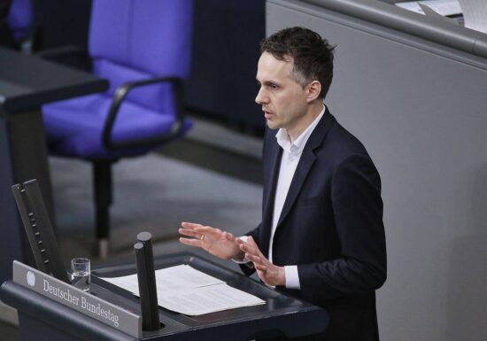 Sondervermögen: Grüne bezeichnen Merz-Angebot als "schlechten Witz"