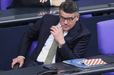 Rhein zweifelt an Zeitplan für grundsätzliche Schuldenbremsenreform