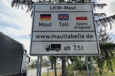 Waigel schlägt Pkw-Maut zur Finanzierung des Straßenbaus vor