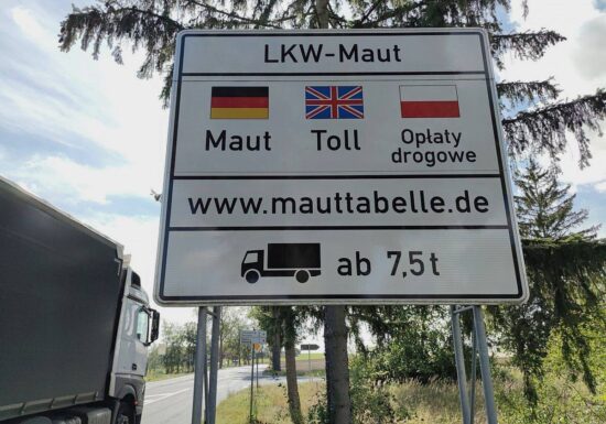 Waigel schlägt Pkw-Maut zur Finanzierung des Straßenbaus vor