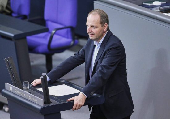 CDU-Abgeordneter Heilmann hält Mehrheit für Finanzpaket für wacklig