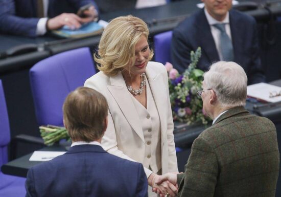 Klöckner will im Bundestag für Debatte mit Anstand sorgen