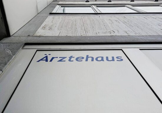 Breite Kritik an Selbstbeteiligung bei selbstständiger Facharztwahl