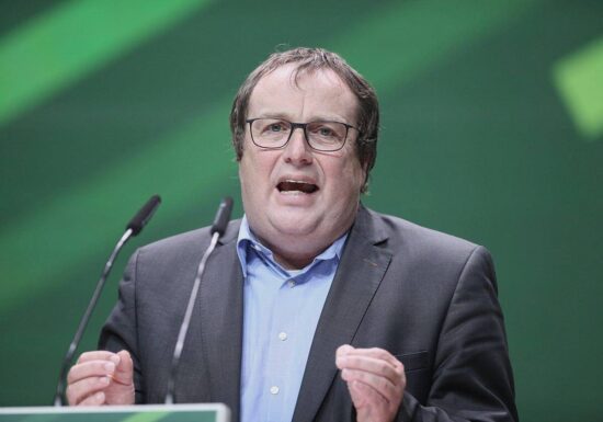 NRW-Verkehrsminister sieht Sondervermögen als Anschubfinanzierung