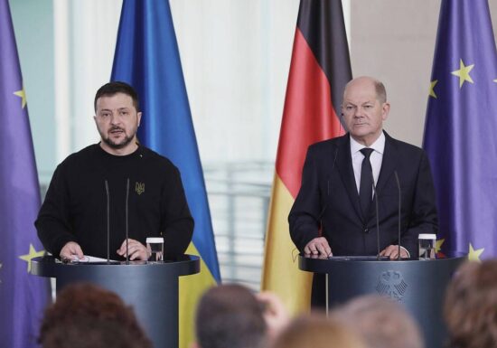 Scholz telefoniert mit Selenskyj