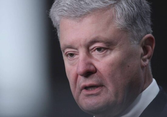 Poroschenko fordert von Selenskyj Zustimmung zu Waffenstillstand