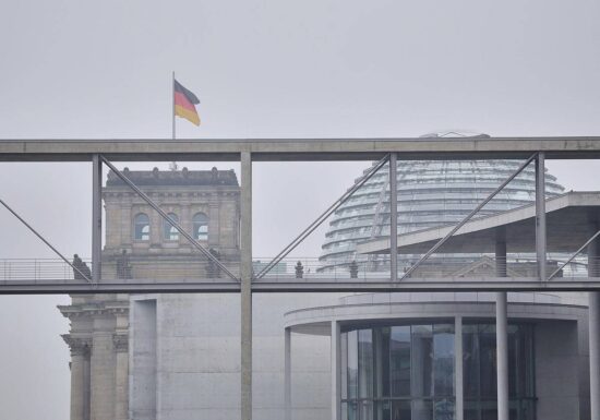 Bericht: Russe mit Kontakten zum FSB arbeitete im Bundestag