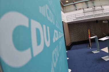 CDU will bis 2029 jede zehnte Beamtenstelle streichen