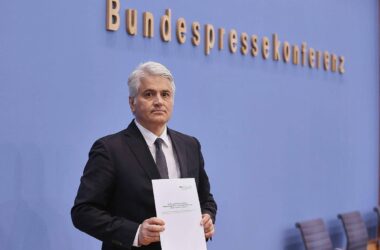 Antiziganismusbeauftragter lehnt Abschaffung seines Amtes ab