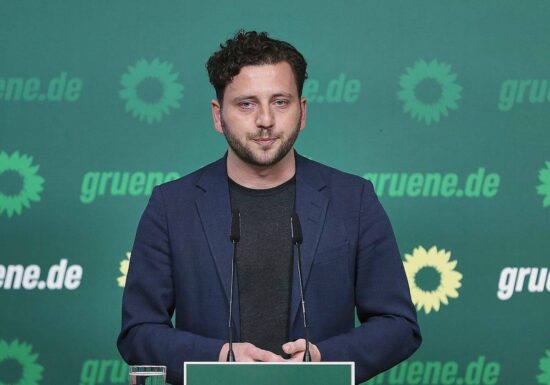 Banaszak kritisiert geplantes Heizungsgesetz-Aus