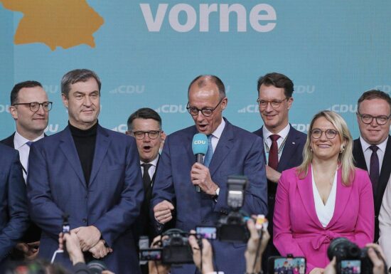 Infratest: Kaum Bewegung in "Sonntagsfrage" - Union weiter vorn