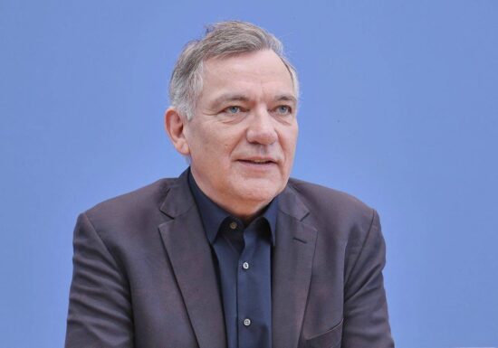 Van Aken zu Reform der Schuldenbremse im alten Bundestag bereit