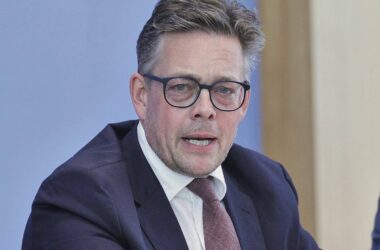 Von Notz regt Allianz europäischer Nachrichtendienste an