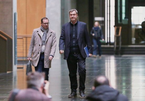 CSU verlangt von SPD Einhaltung des Sondierungspapiers