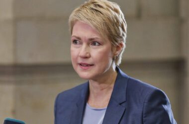 Schwesig lehnt Unions-Lesart bei Zurückweisungen an der Grenze ab
