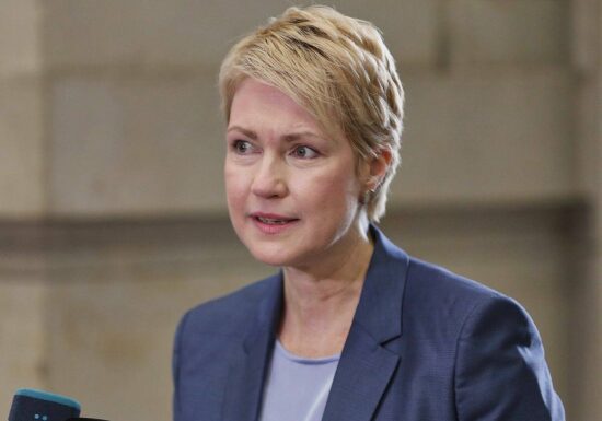 Schwesig lehnt Unions-Lesart bei Zurückweisungen an der Grenze ab