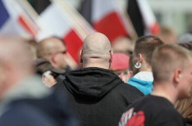 Sicherheitsbehörden nehmen Neonazi-Jugendgruppen ins Visier