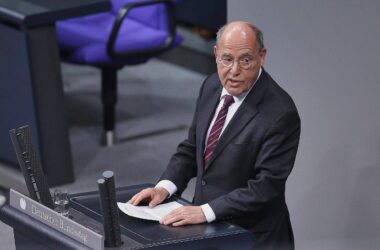 Gysi will im neuen Bundestag halbstündige Eröffnungsrede halten