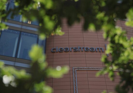 Bericht: Iran will eingefrorenes Milliarden-Vermögen abziehen