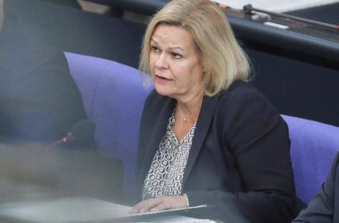 Faeser offen für Verbot chinesischer Energie-Komponenten