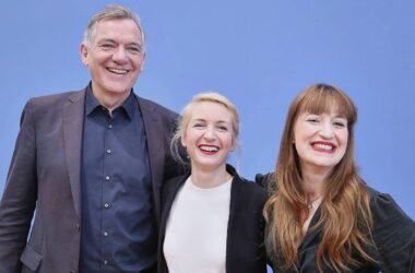 Insa: Linke klettert auf zehn Prozent - CDU/CSU fällt deutlich